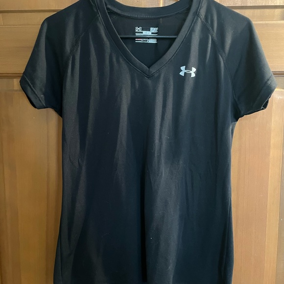 Under Armour Tops Womens Back Under Armour Workout Shirt Size Small